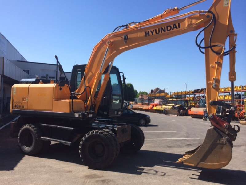 Hyundai r140w 7a